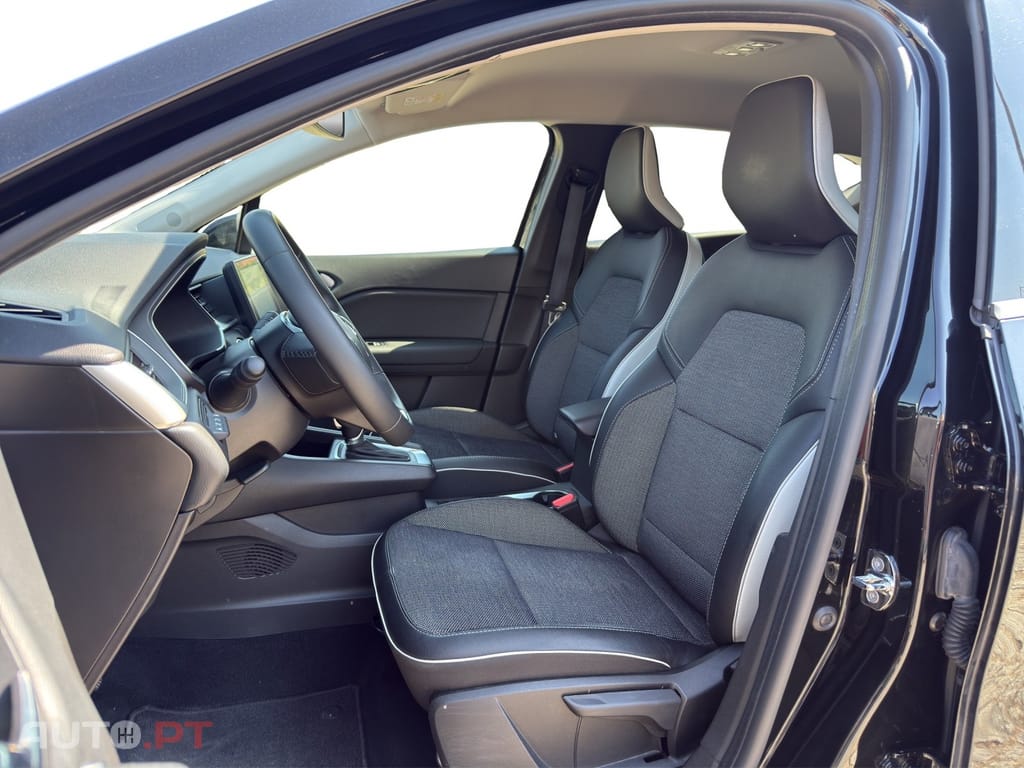 Renault Captur 1.6 E-Tech Plug-In Intens