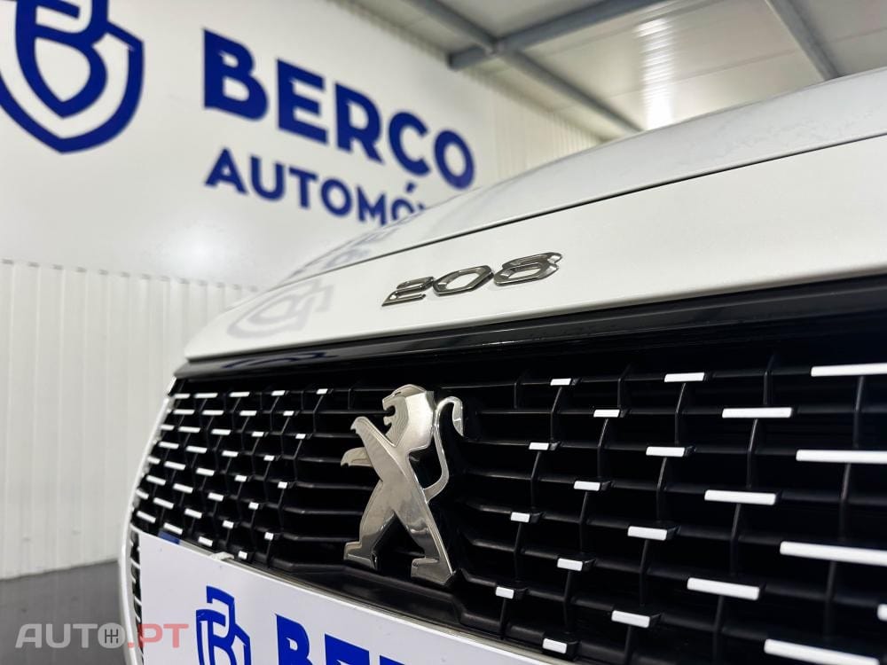 Peugeot E-208 50 kWh GT Pack