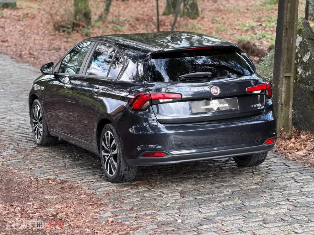 Fiat Tipo Outro