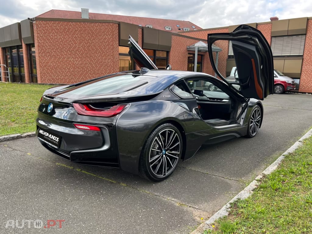 BMW i8 Standard
