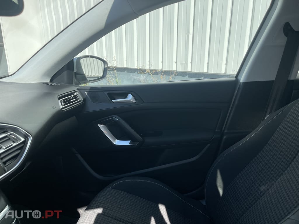 Peugeot 308 1.6 BlueHDi Style