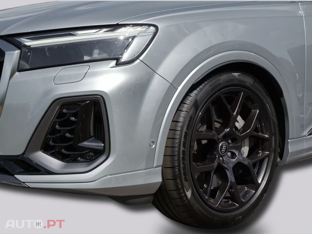 Audi Q7 55 TFSIe qu. S line