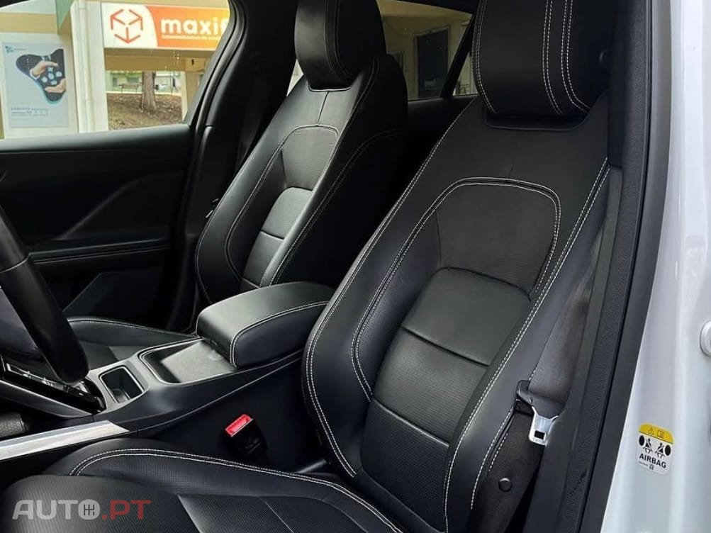 Jaguar I-Pace EV400 AWD HSE