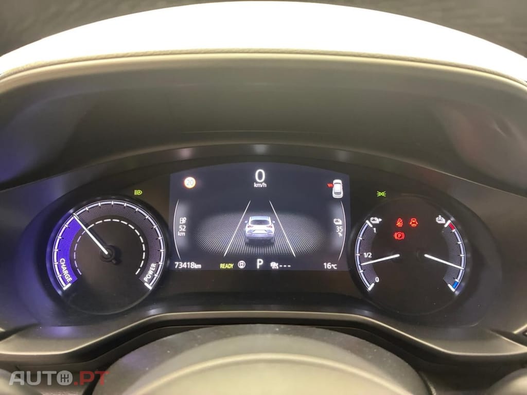 Mazda MX-30 e-Skyactiv First Edition Modern Confidence