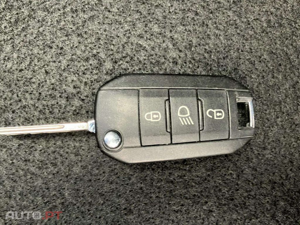 Peugeot 208 1.2 PureTech Allure EAT6