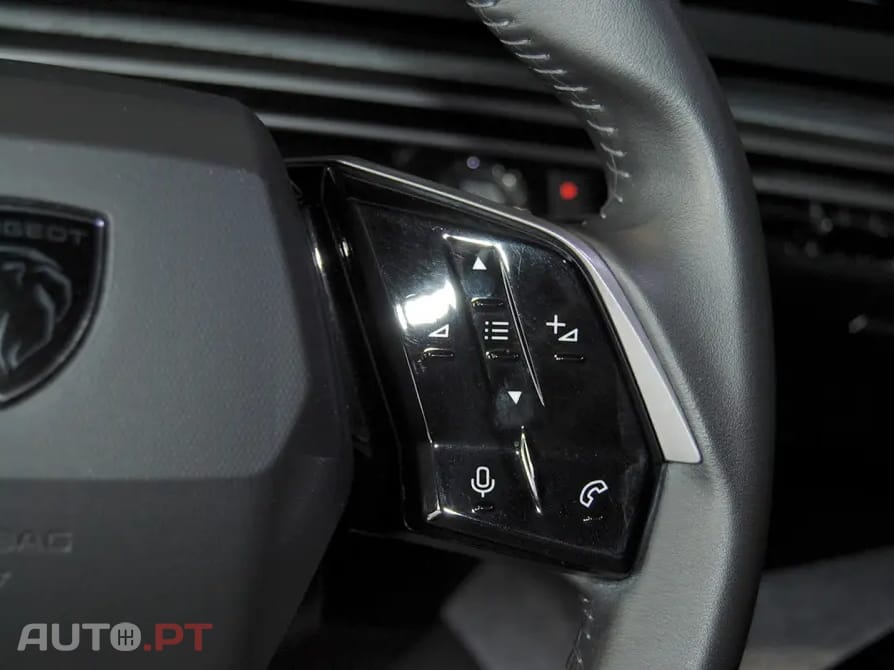Peugeot 3008 1.2 Hybrid Allure e-DCS6