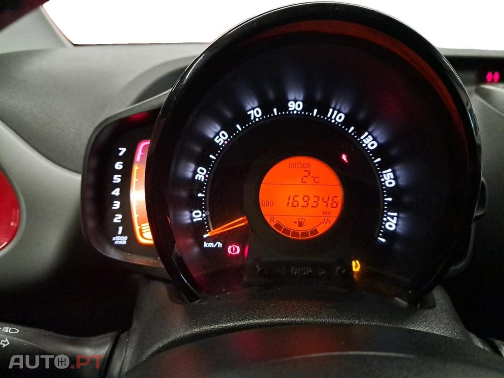 Toyota Aygo 1.0 VVT-i x-Play