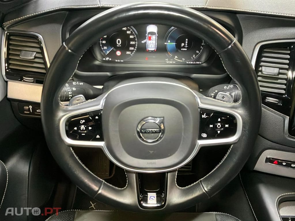 Volvo XC90 2.0 T8 PHEV R-Design AWD