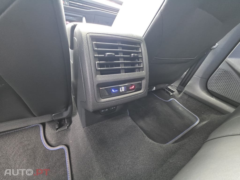 Volkswagen Golf 2.0 TSI R DSG