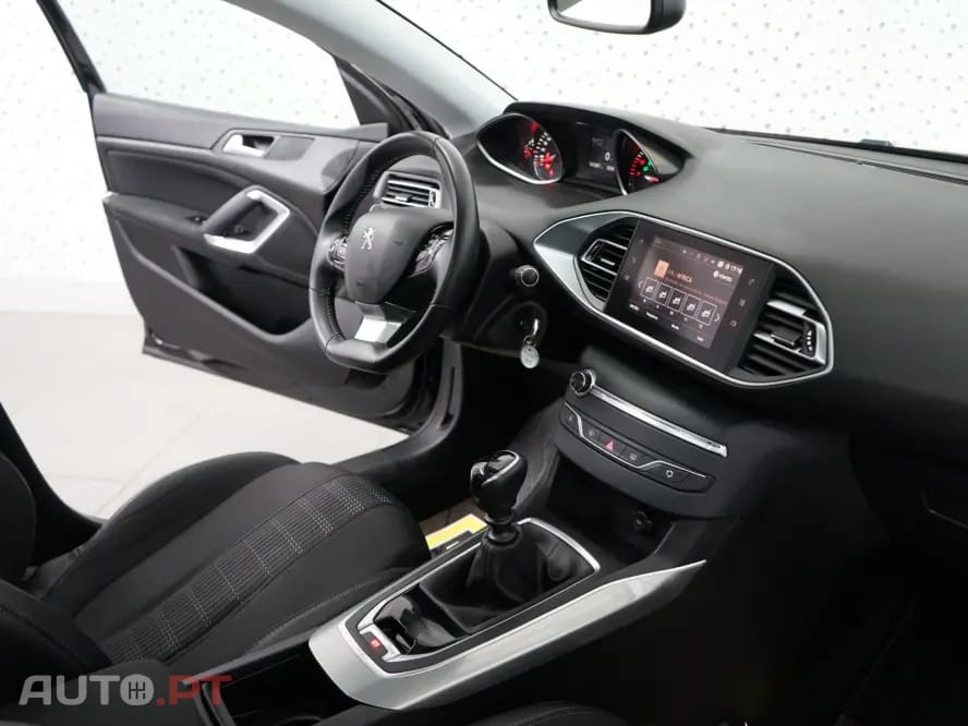 Peugeot 308 1.2 PureTech Allure Pack