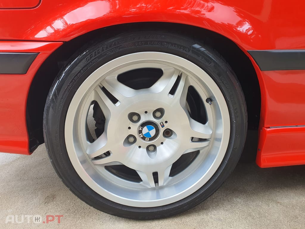 BMW M3 COUPE - 285CV