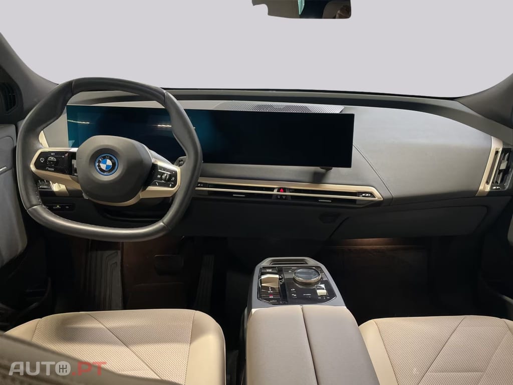 BMW iX xDrive40 I.V.A DEDUTIVEL