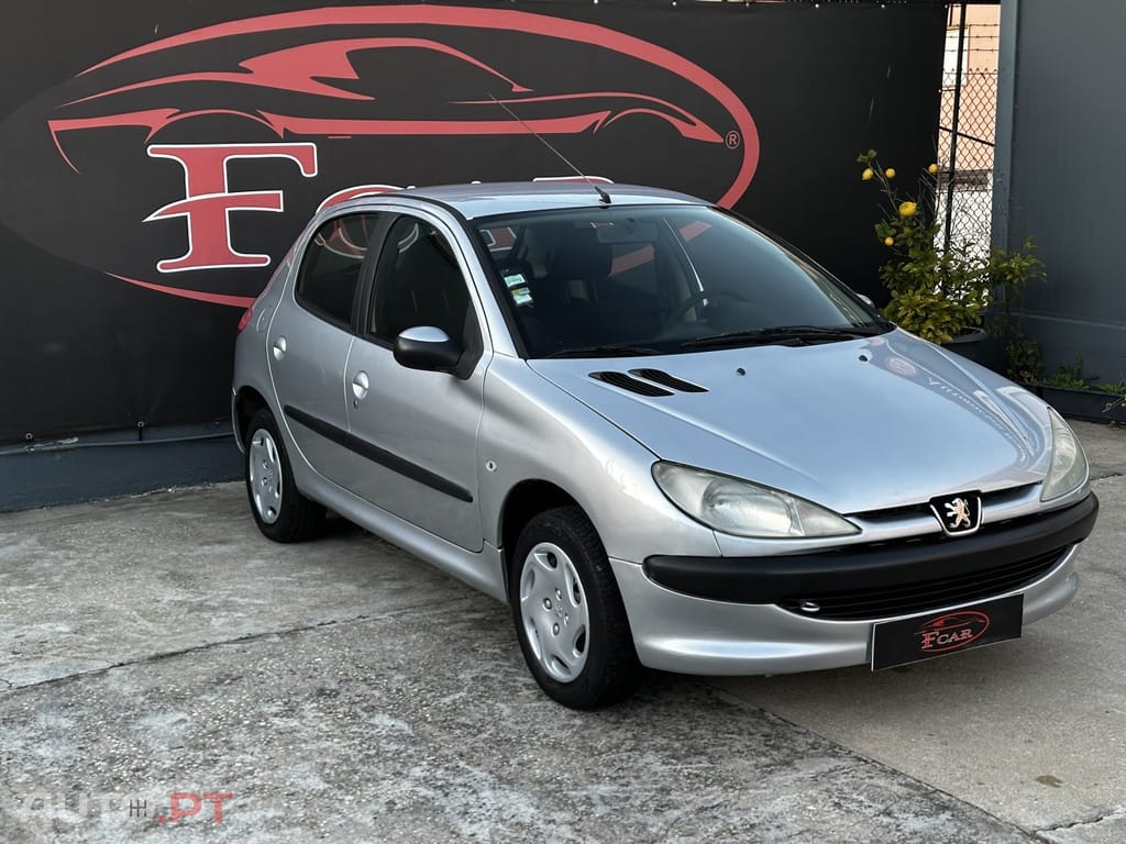 Peugeot 206 1.1 Color Line