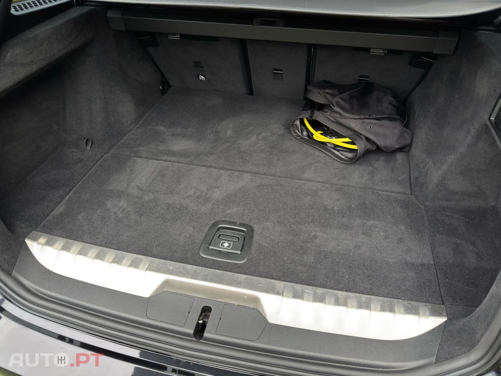 BMW 320 e Touring Line Sport Auto