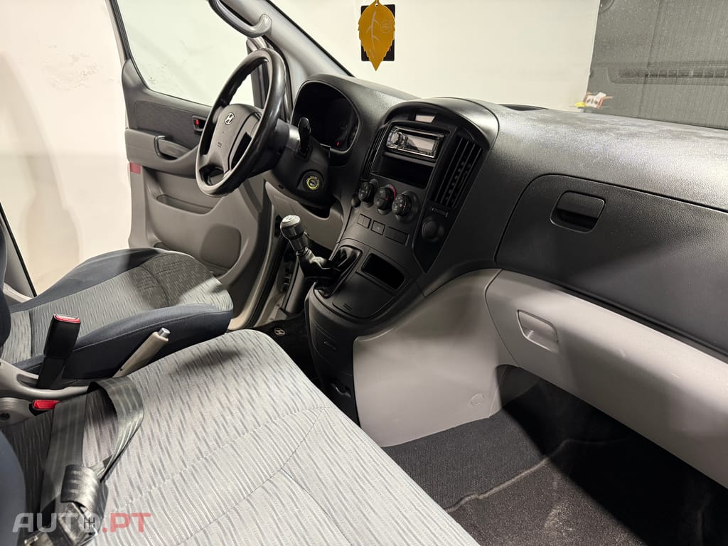 Hyundai H-1 2.5 CRDi