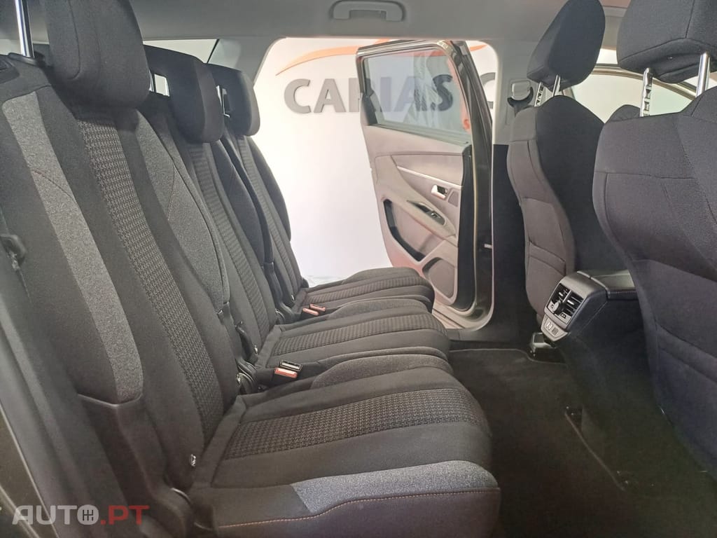 Peugeot 5008 1.5 BlueHDi Allure EAT8