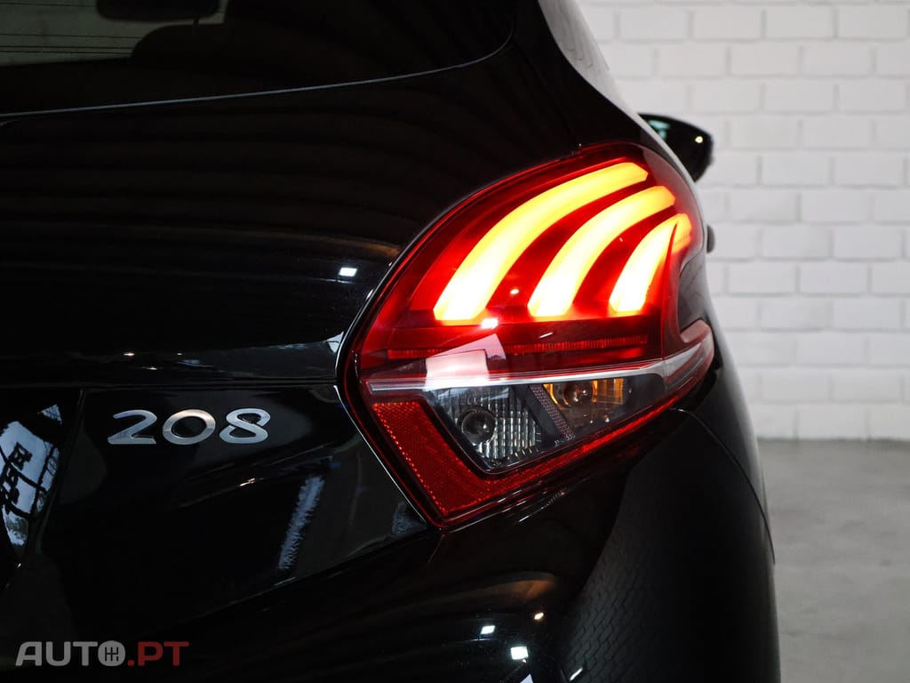 Peugeot 208 1.2 PureTech Allure Pack