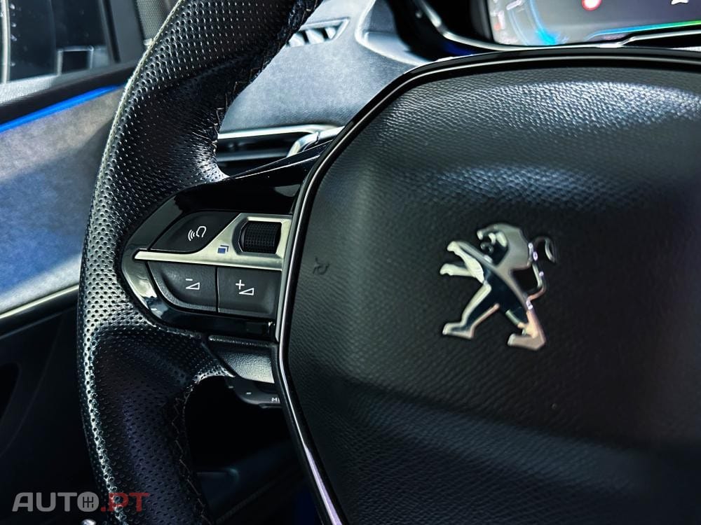 Peugeot 3008 1.6 Hybrid4 GT Pack e-EAT8