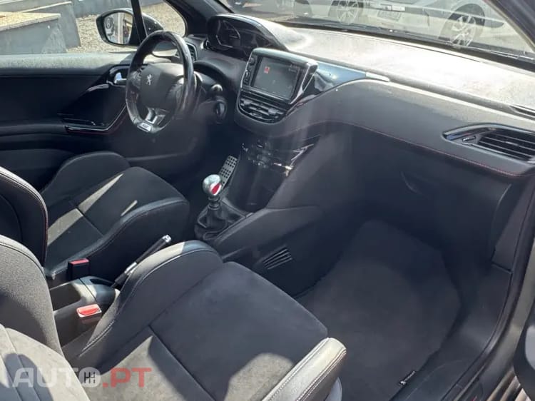 Peugeot 208 1.6 e-THP GTi by Sport