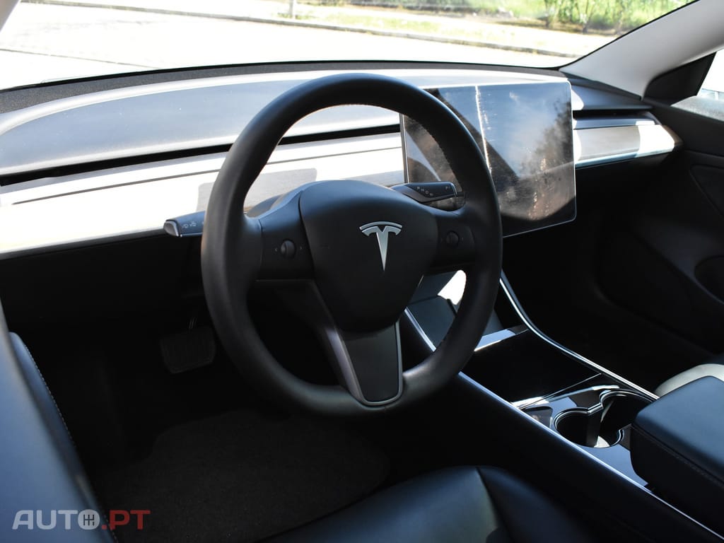 Tesla Model 3 Standard RWD Plus