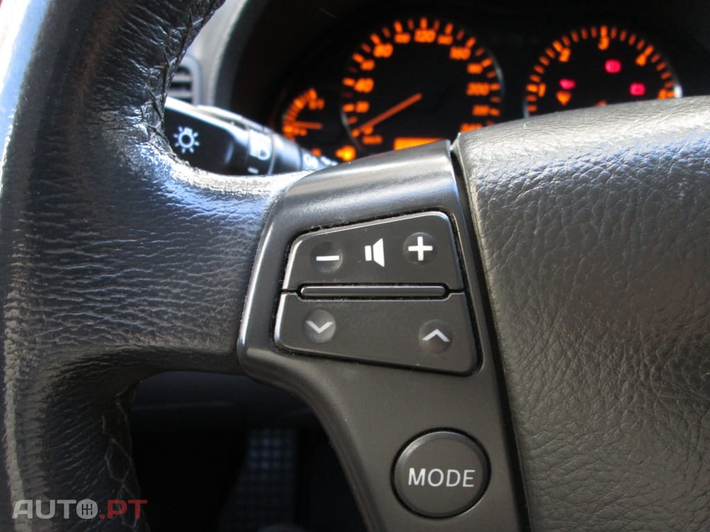 Toyota Avensis 2.0 D-4D Sol+GPS