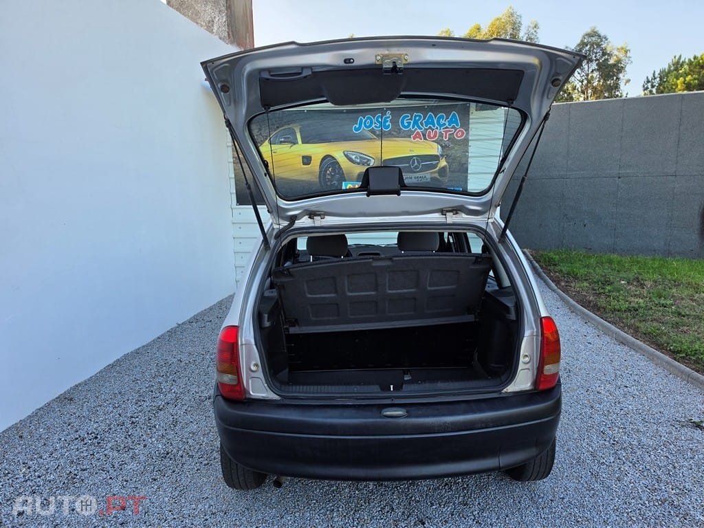 Opel Corsa 1.2 16V