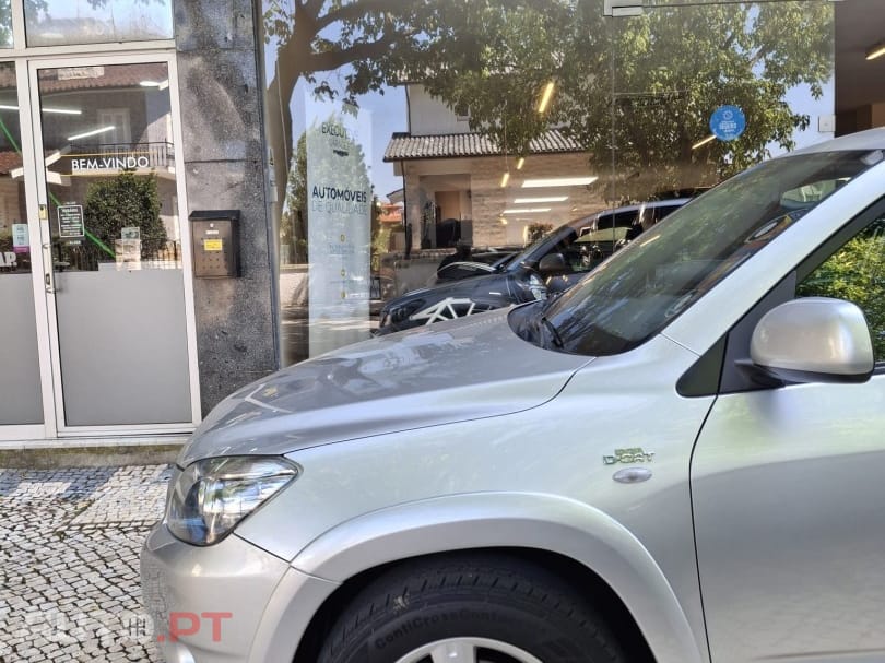 Toyota RAV4 2.2 D-4D X NAVI+RF+BM