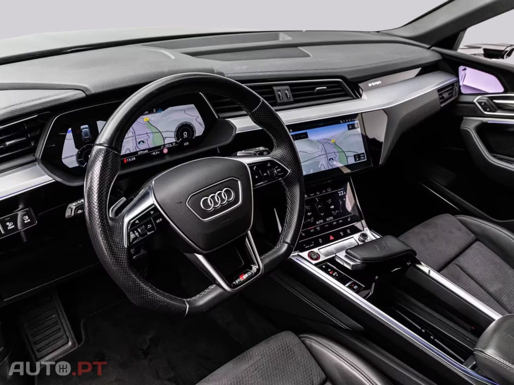 Audi E-Tron S ALL-BLACK