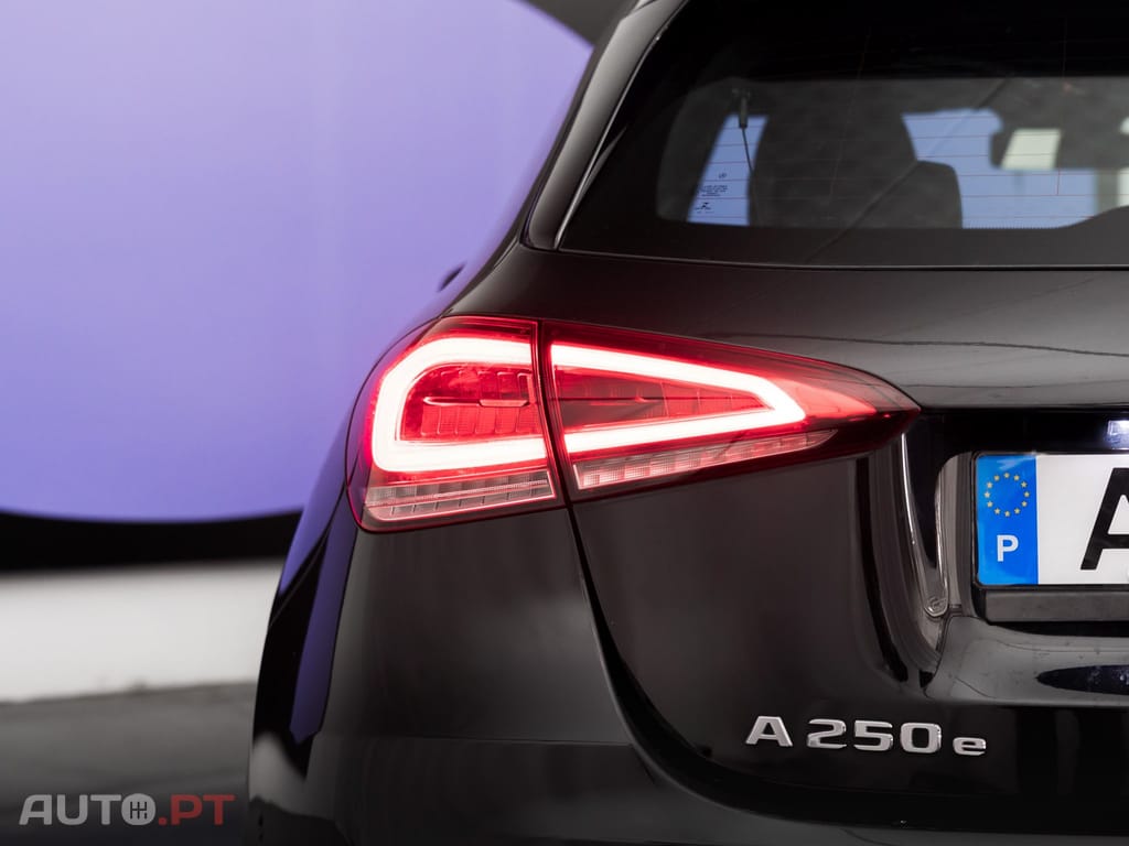 Mercedes-Benz A 250 e Style Plus