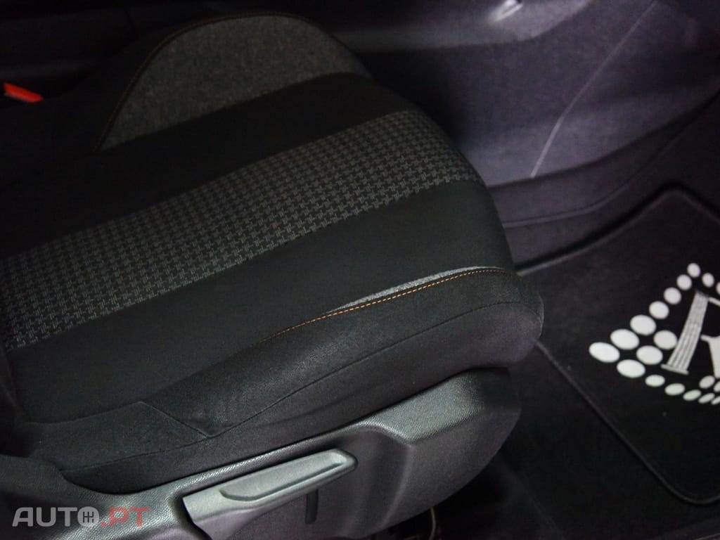 Peugeot 5008 1.5 Blue-HDi Active Pack