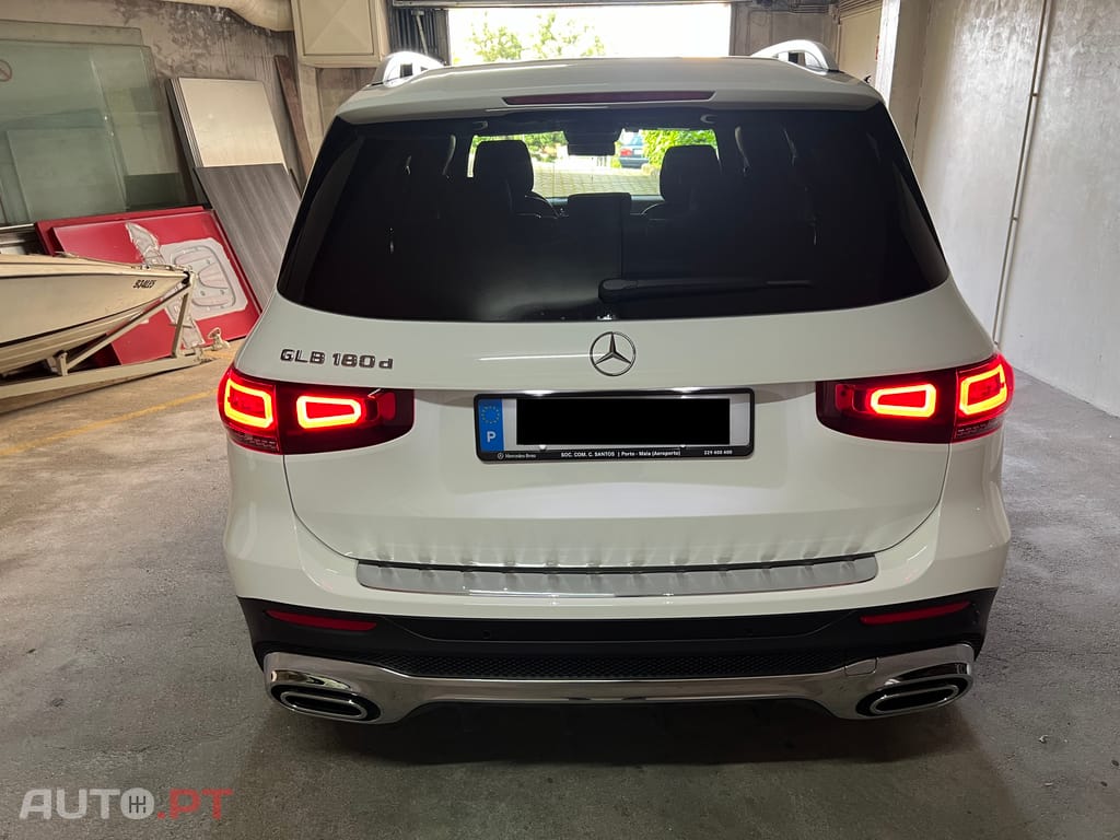 Mercedes-Benz GLB 180 AMG Line