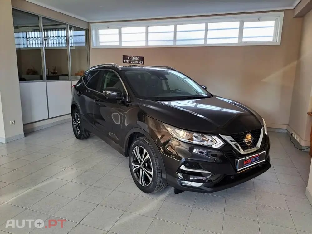 Nissan Qashqai 1.3 DIG-T N-Connecta J18