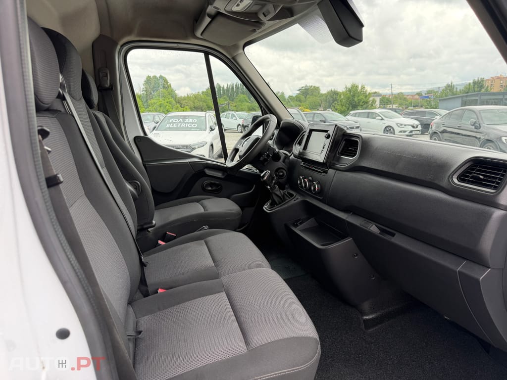 Renault Master 2.3 dCi L2H2 3.3T SS