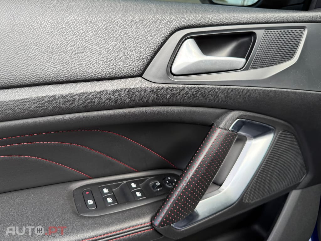 Peugeot 308 1.6 e-THP GTi
