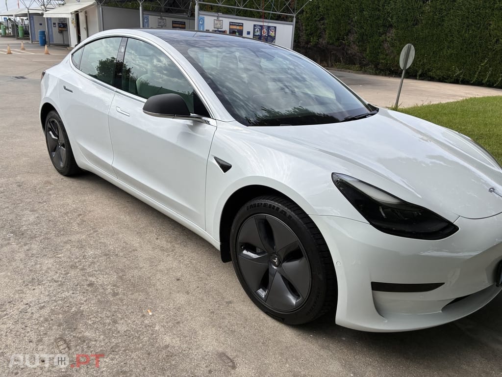 Tesla Model 3 Standard Range Plus RWD