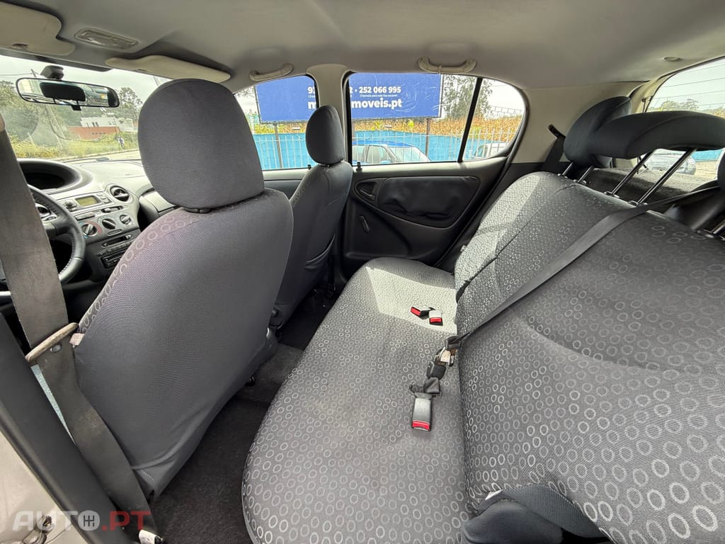 Toyota Yaris 1.0 Sol