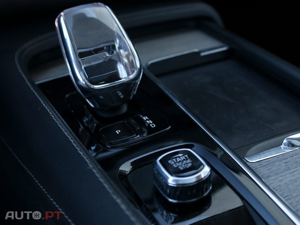 Volvo XC90 2.0 T8 PHEV Core AWD
