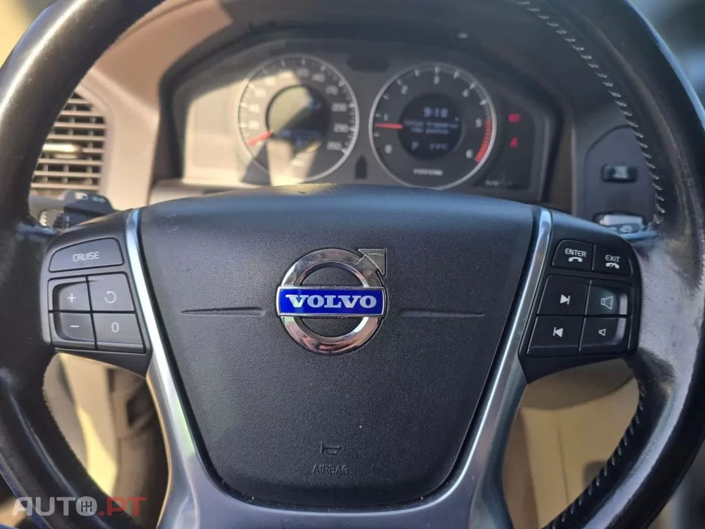 Volvo XC60 2.4 D Momentum Geartronic