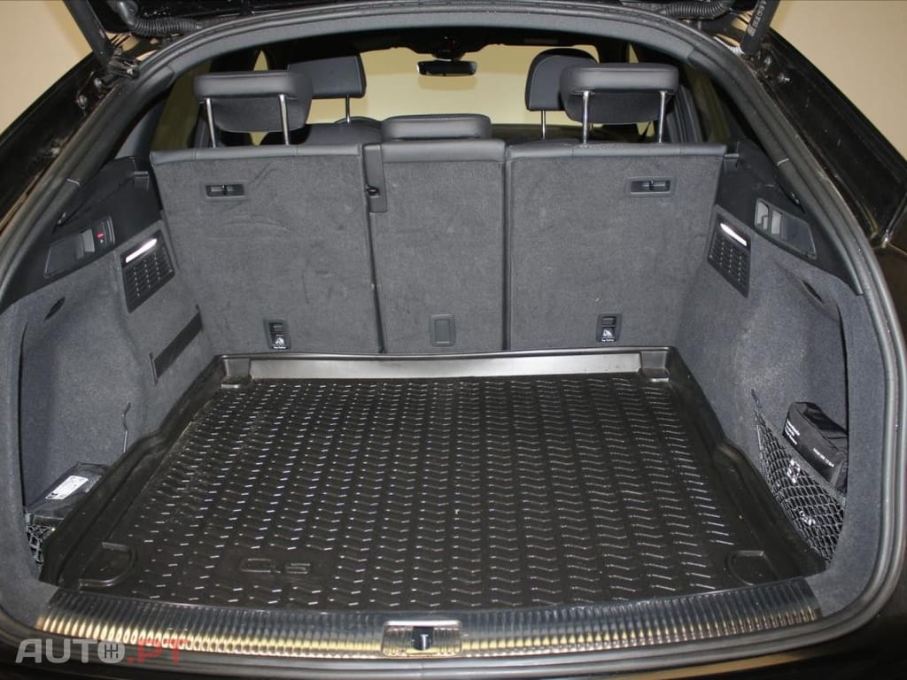 Audi Q5 35 TDI S line S tronic