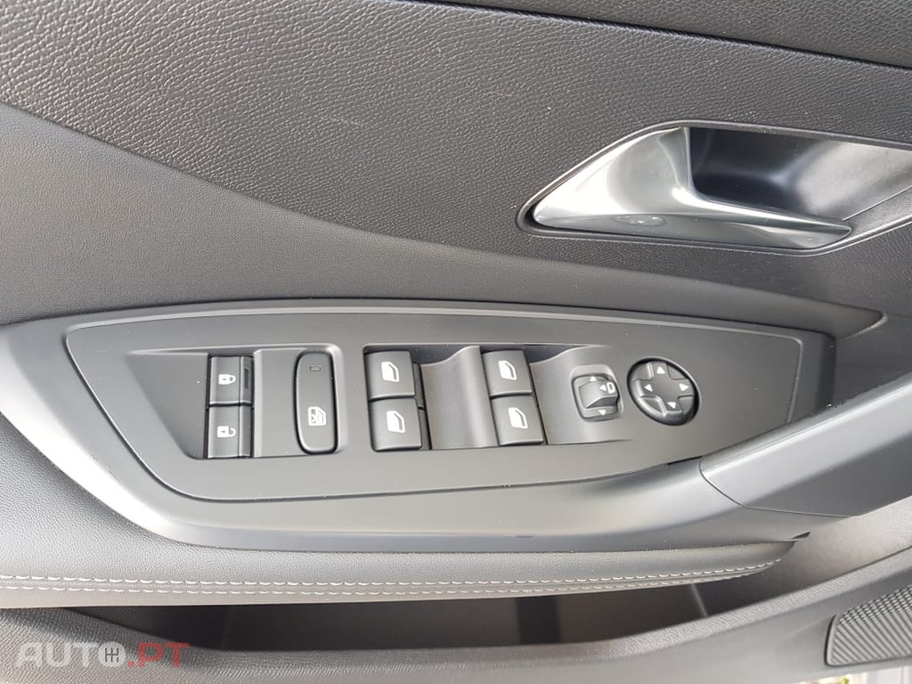 Peugeot 308 1.2 PureTech Allure Pack