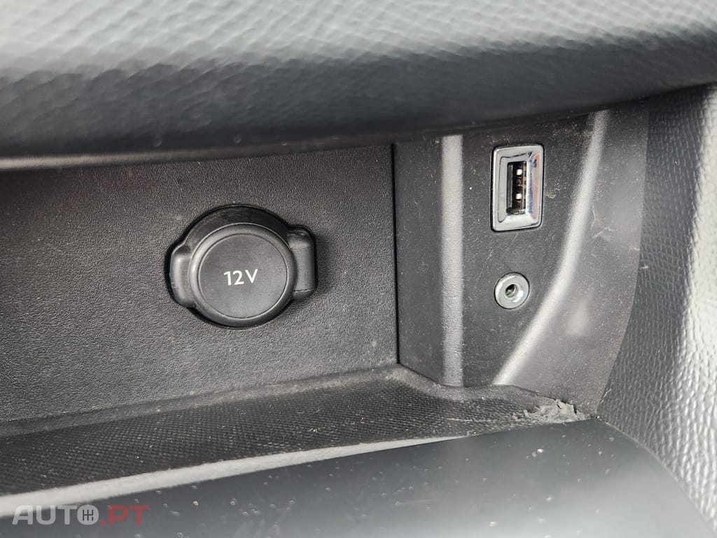 Peugeot 308 1.6 e-HDi Allure J17