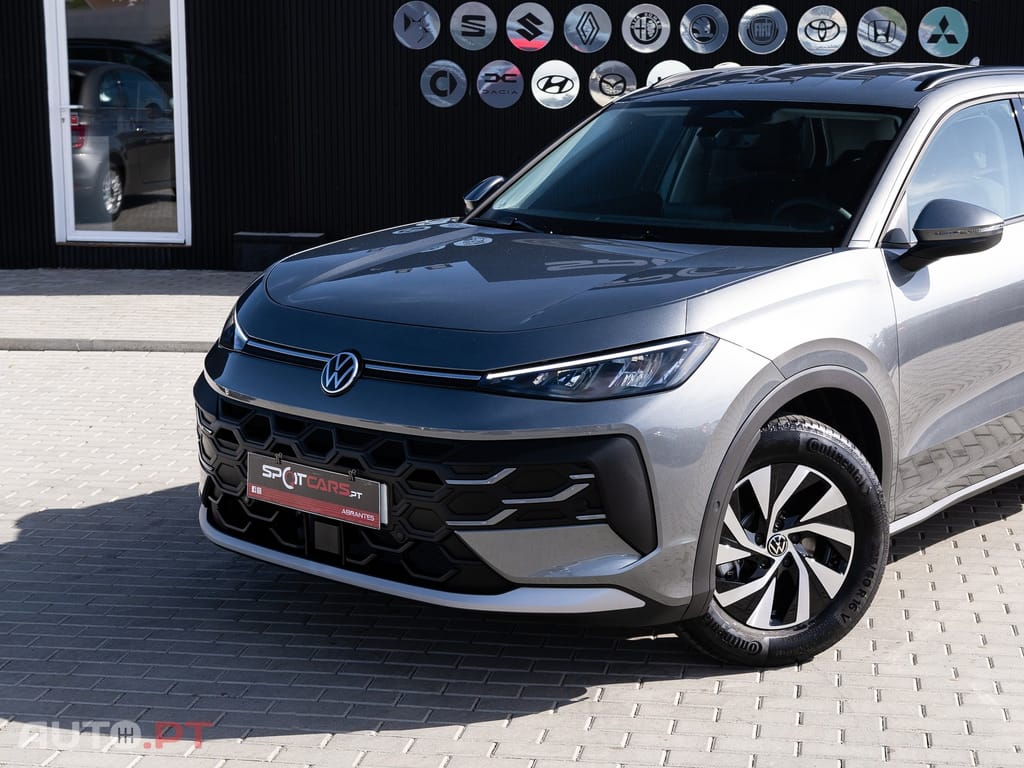 Volkswagen T-Roc 1.5 eTSI Trend DSG