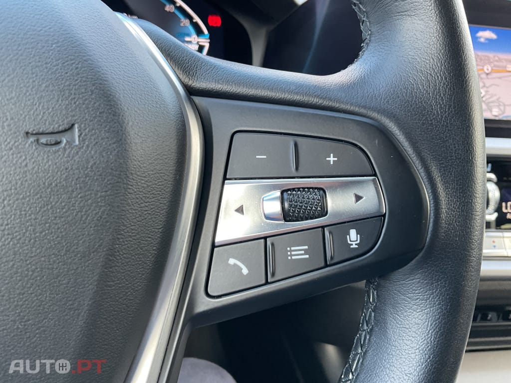 BMW 320 e Touring Line Sport Auto