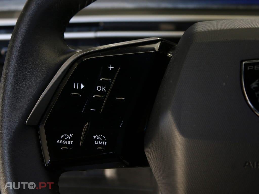 Peugeot 3008 1.2 Hybrid Allure e-DCS6