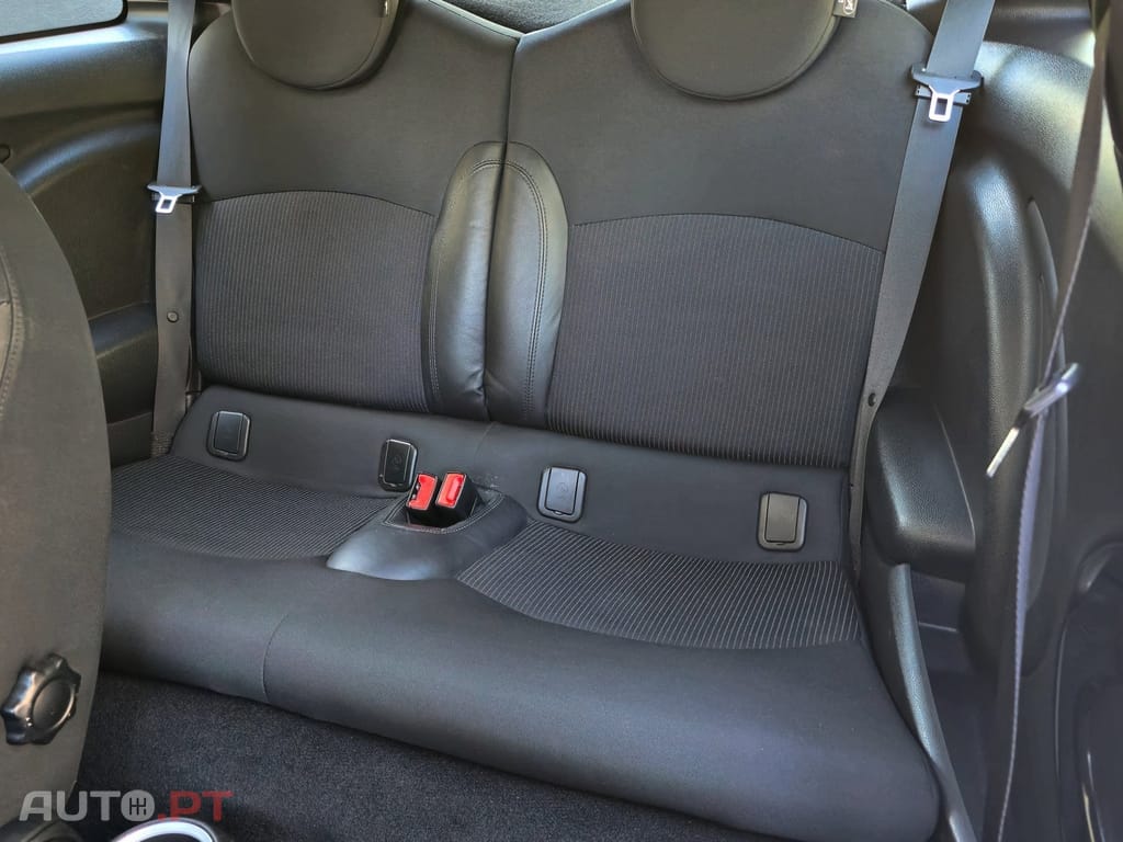 MINI Coupé John Cooper Works 