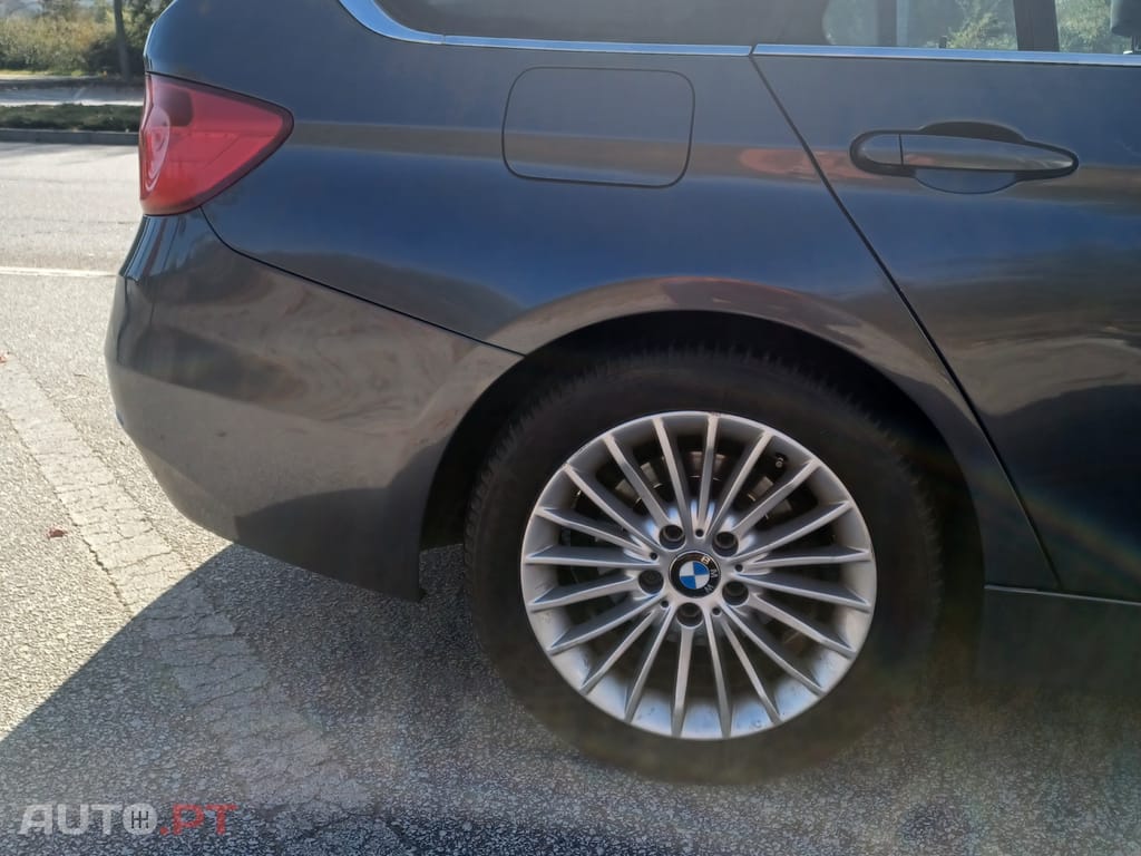 BMW 320 Touring d Luxury 184cv