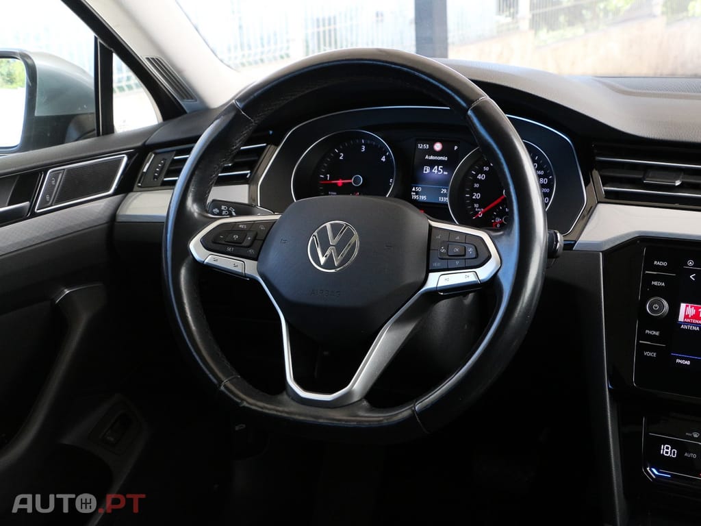 Volkswagen Passat Variant 2.0 TDi Elegance DSG