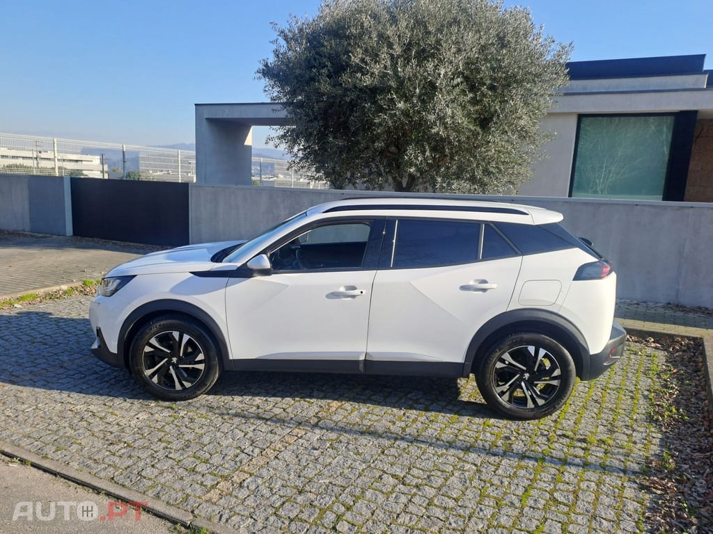 Peugeot 2008 1.5 HDI ALLURE 110 CV