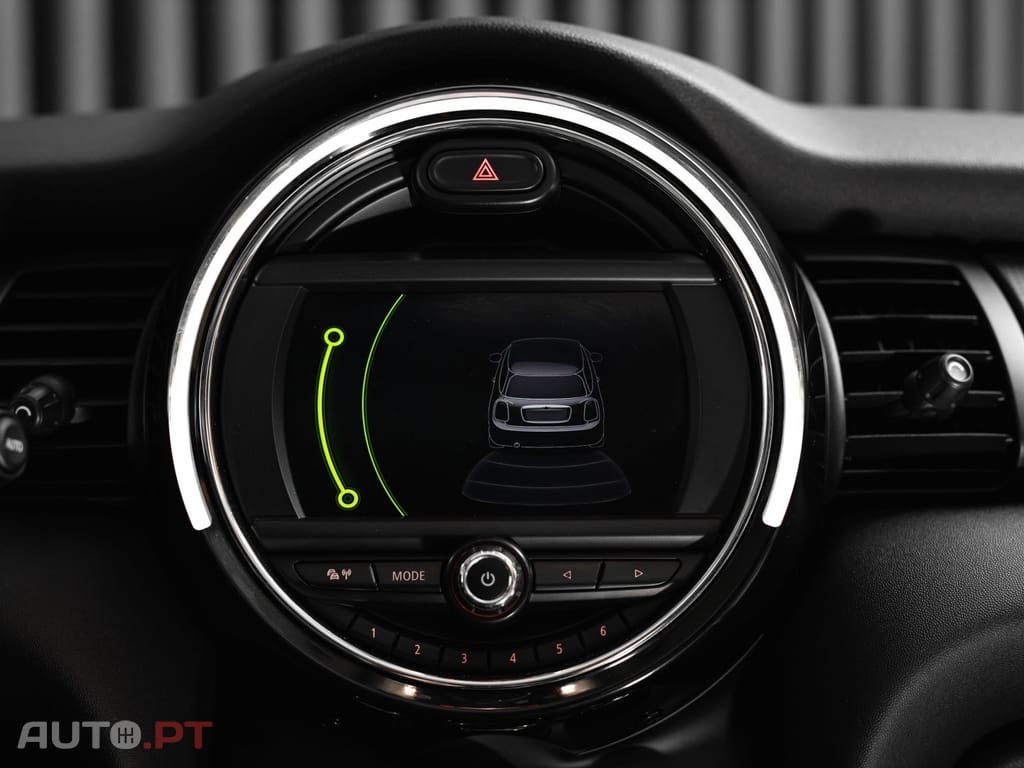 MINI Cooper Cooper D