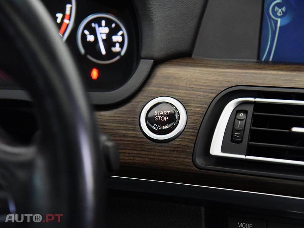 BMW ActiveHybrid 7 V8 HYBRID